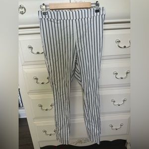 H&M White with Navy Blue Stripe Dress pants, Cropped/Ankle, Size 4